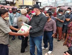 Wakil Walikota Bekasi dan Organda Memberikan Bantuan Beras Kepada Awak Angkutan