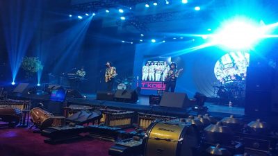 T’KOES Meriahkan Konser Tribute to Koes Plus, RRI Surakarta di Hari Pahlawan