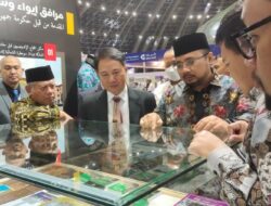 Menag RI Tinjau Stan Indonesia Di Pameran Haji Dunia