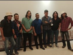 T”Koes Band Adalah Band Pertama Indonesia yang Membawakan Lagu Yusof Abdullah dari Singapura