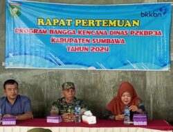 Pjs Danramil 1607-06/Lape Lopok Hadiri Rapat Pertemuan Bangga Kencana Dinas P2KB3A di Kecamatan Lape Kabupaten Sumbawa Tahun 2024