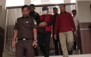 Kejaksaan Tinggi Sumatera Menahan WS,Mantan Camat Kecamatan Harian Kabupaten Samosir